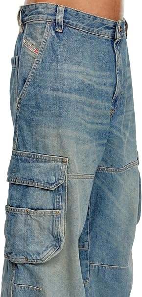 DIESEL メンズ デニム ルーズ ストレート D-FISH-CARGO 28 DIESEL（ディーゼル）の「メンズ デニム ルーズ ストレート D